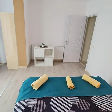 Pomiculturii 4 - Modern 1br With Balcony Temešvár