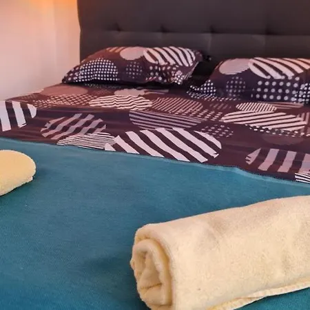 Pomiculturii 4 - Modern 1br With Balcony Apartmán
