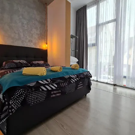 Pomiculturii 4 - Modern 1br With Balcony * تيميشورا