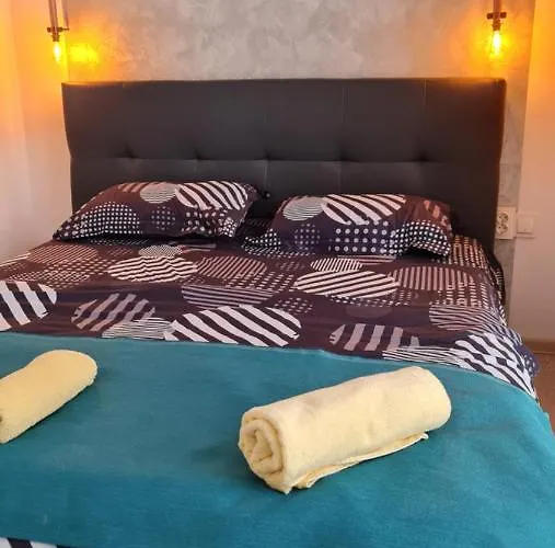 Apartment Pomiculturii 4 *